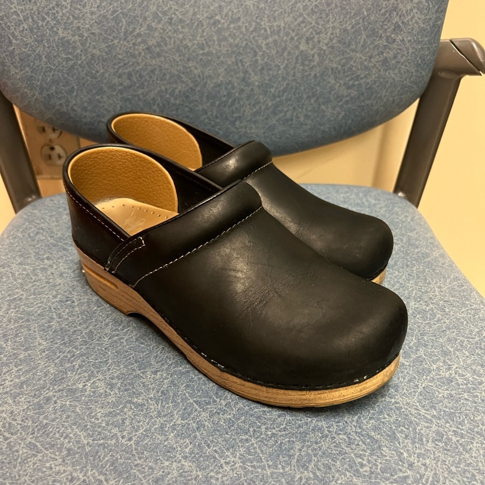 Danskos Size 38